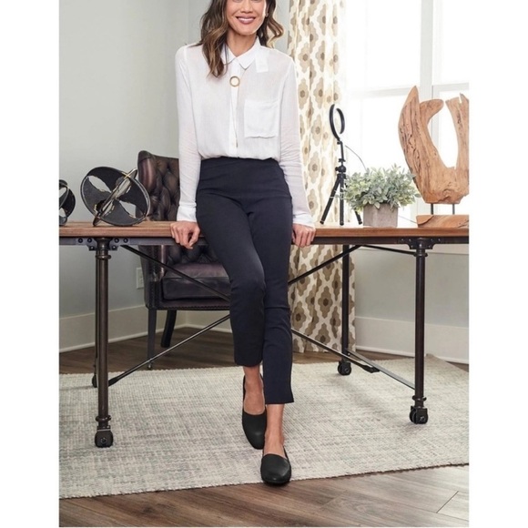 Dansko Flats Shoes Larisa Milled Leather Casual Classic Minimalist Black Chic 12 - Picture 3 of 16